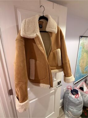 GAP Tan Shearling-Trim Teddy Jacket with Cream Collar